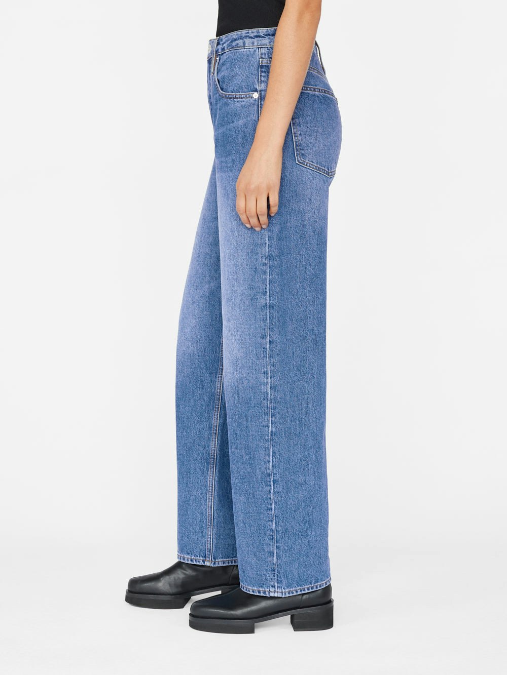 jeans side view alt:fit2